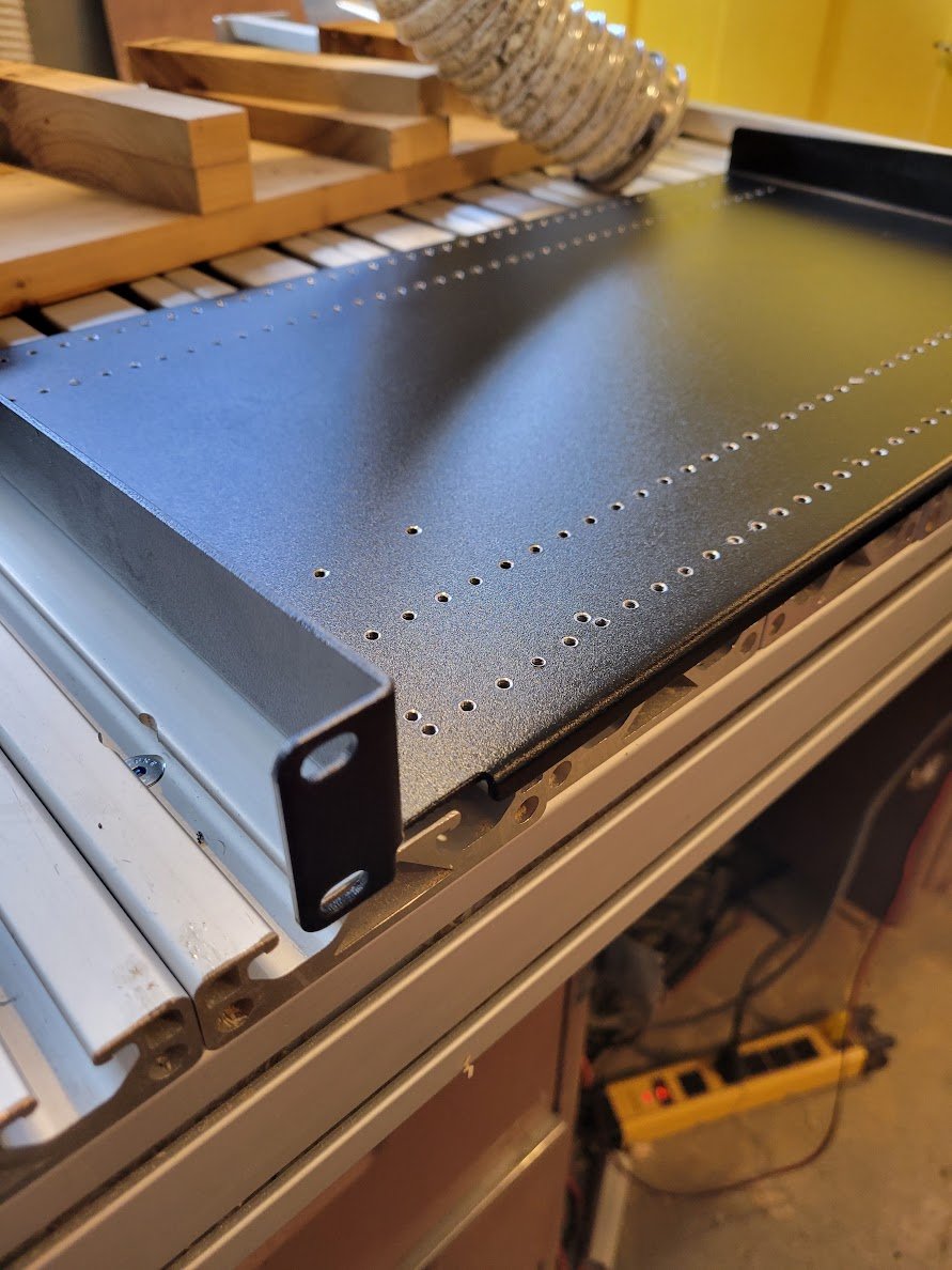 JIGMOD 19" Rack Platform rack ear with mounting slots